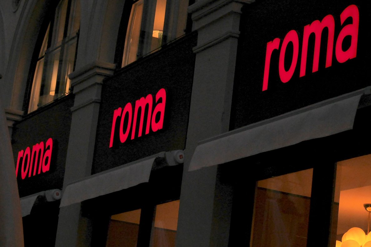 roma leuchtet rot